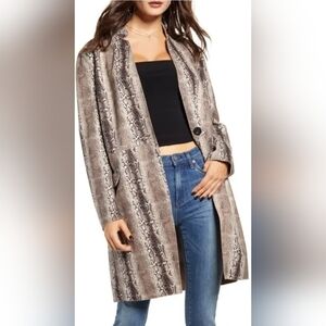 𝅺andrew Marc Coat